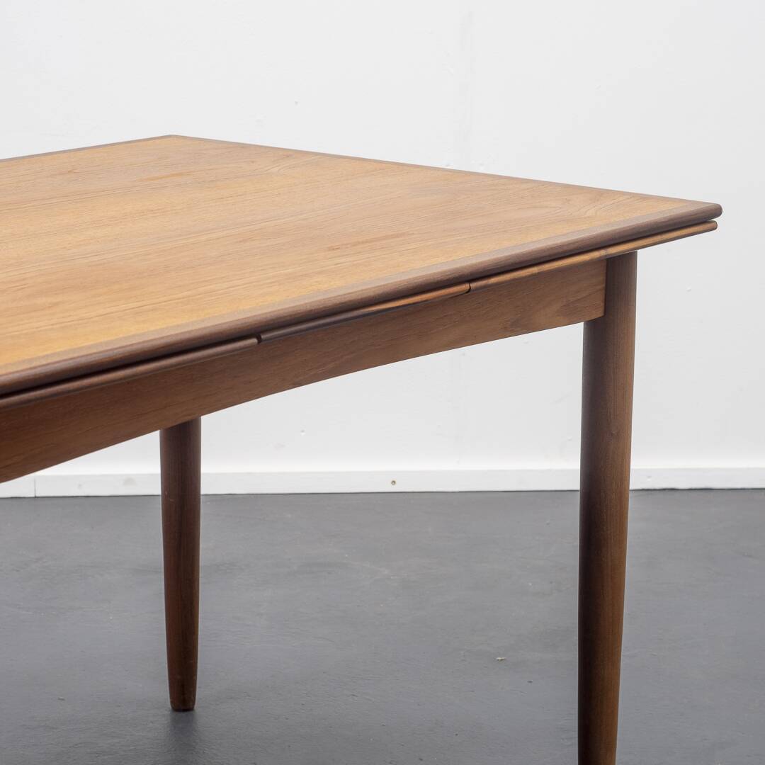 Dining table, vintage, Danish design, two extensions