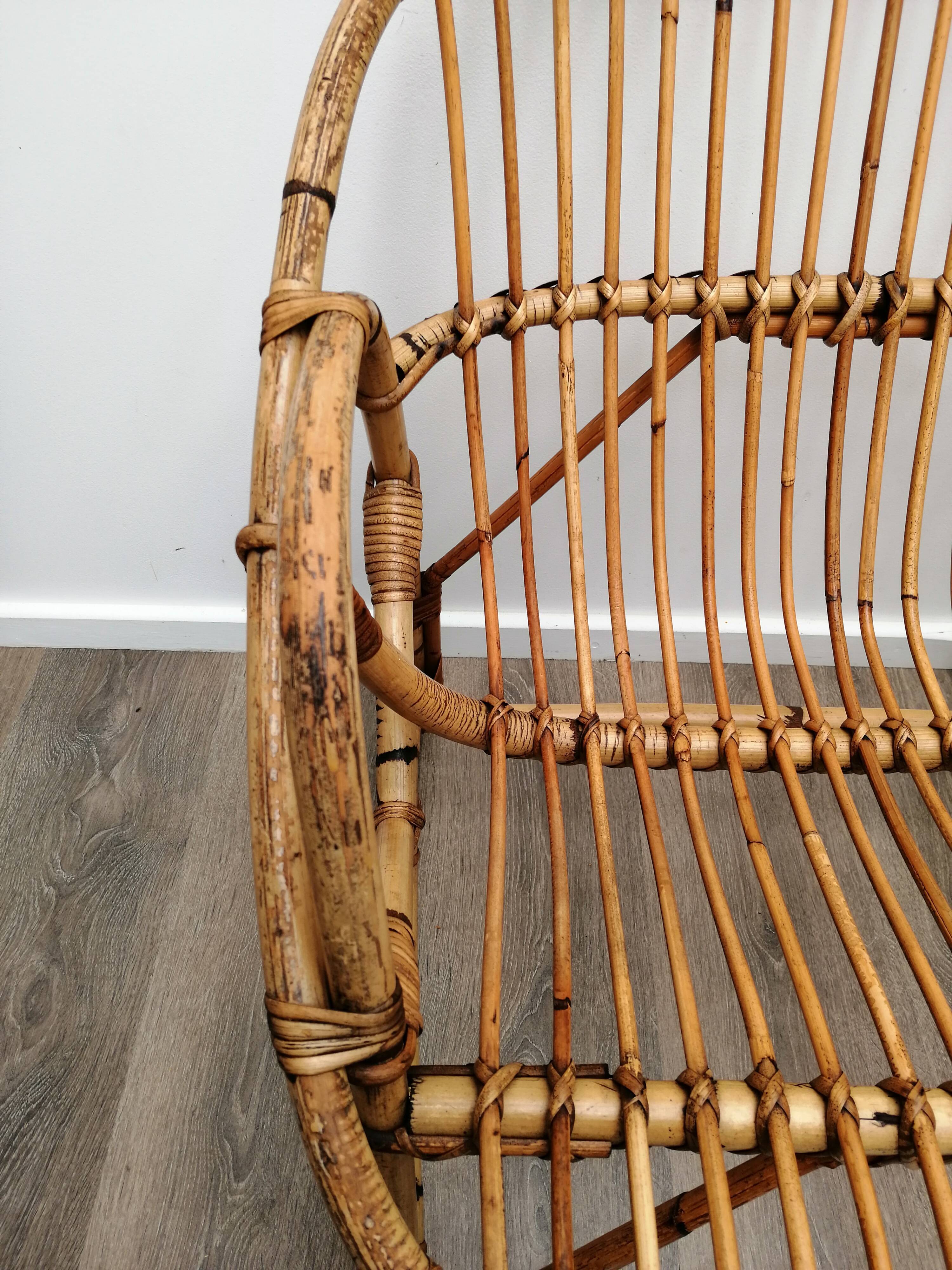 Tub rattan armchair