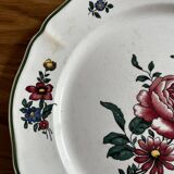 2 assiettes plates Villeroy et Boch décor de fleurs