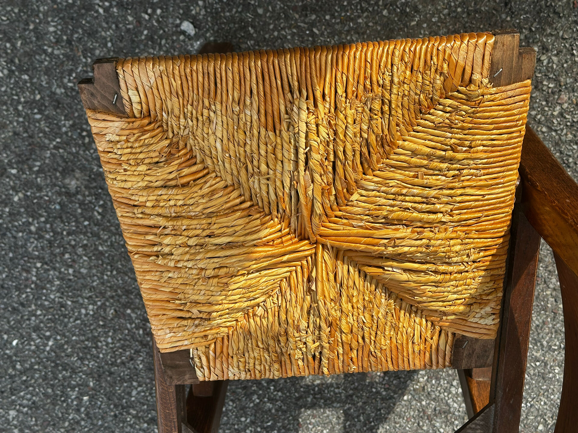 Paire de chaises en chêne et paille – années 50