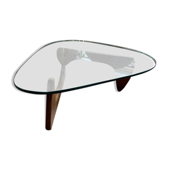 Coffee table by Isamu Noguchi for Vitra
