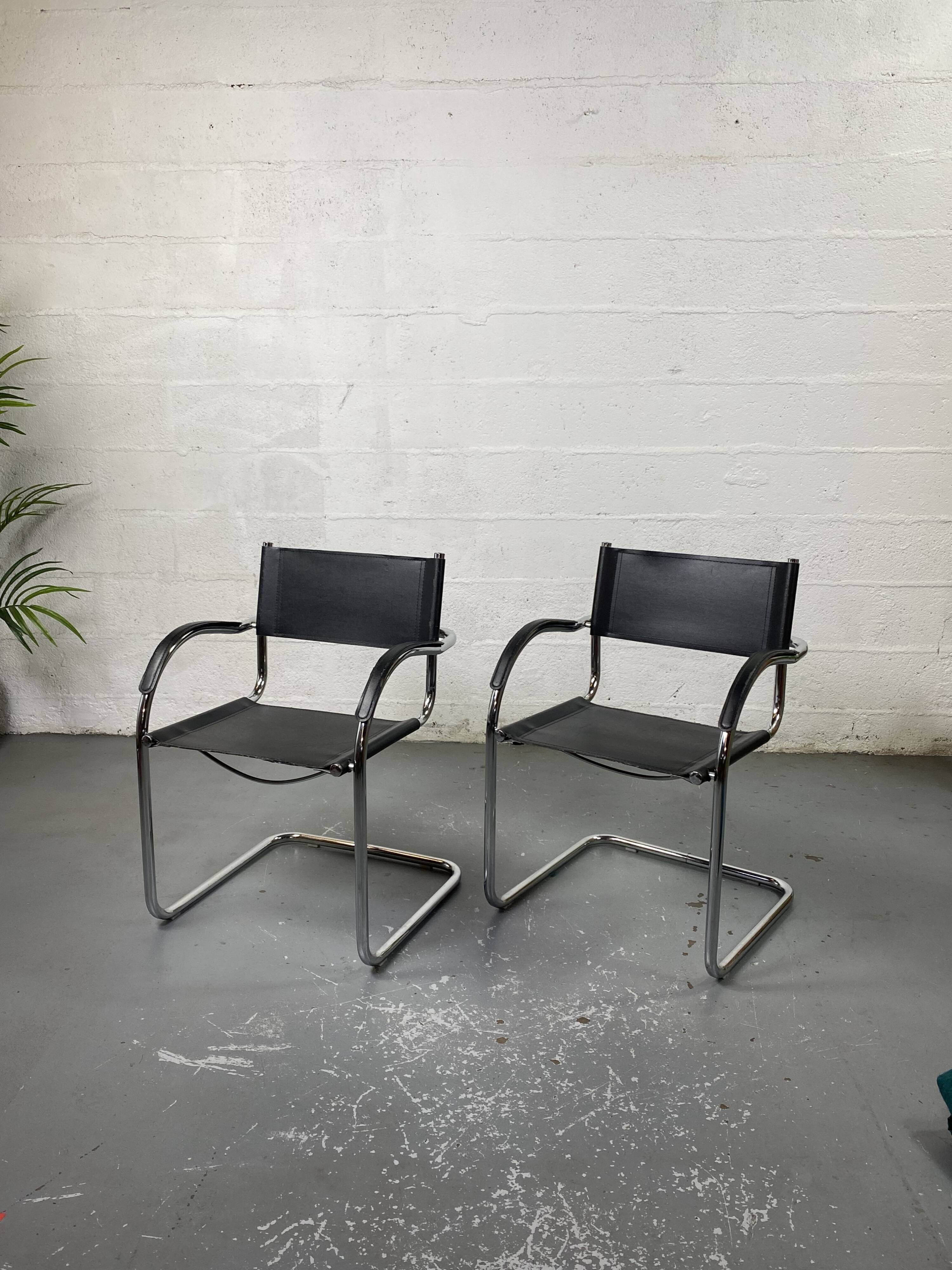Paire de Fauteuils Design en simili cuir et Aluminium