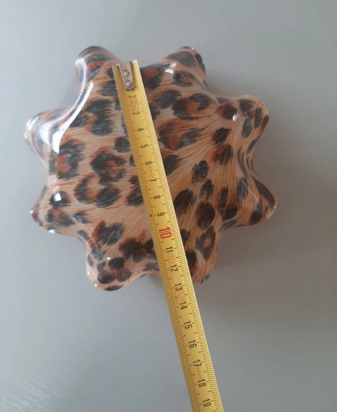 Wavy leopard resin plastic tray