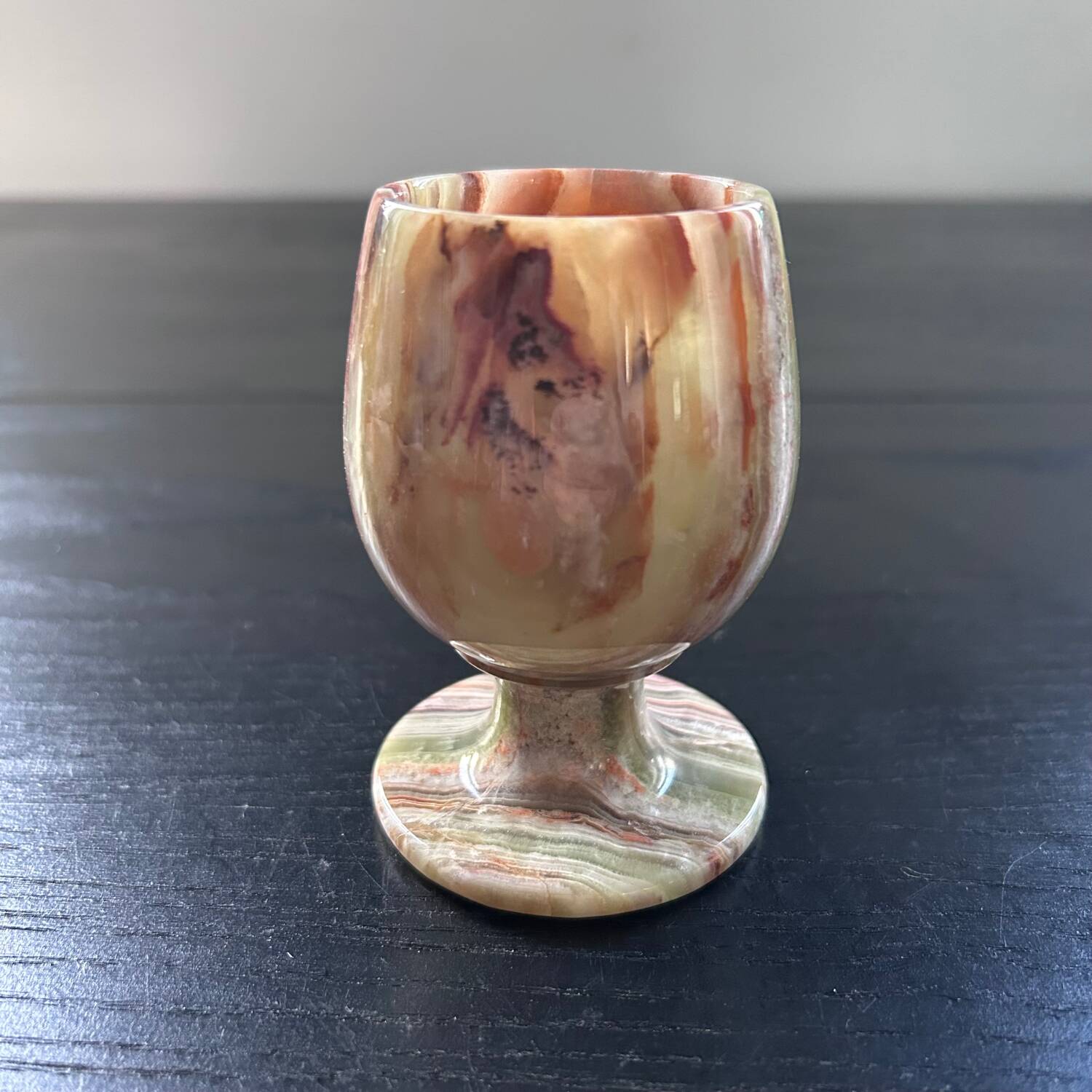 Onyx egg cup