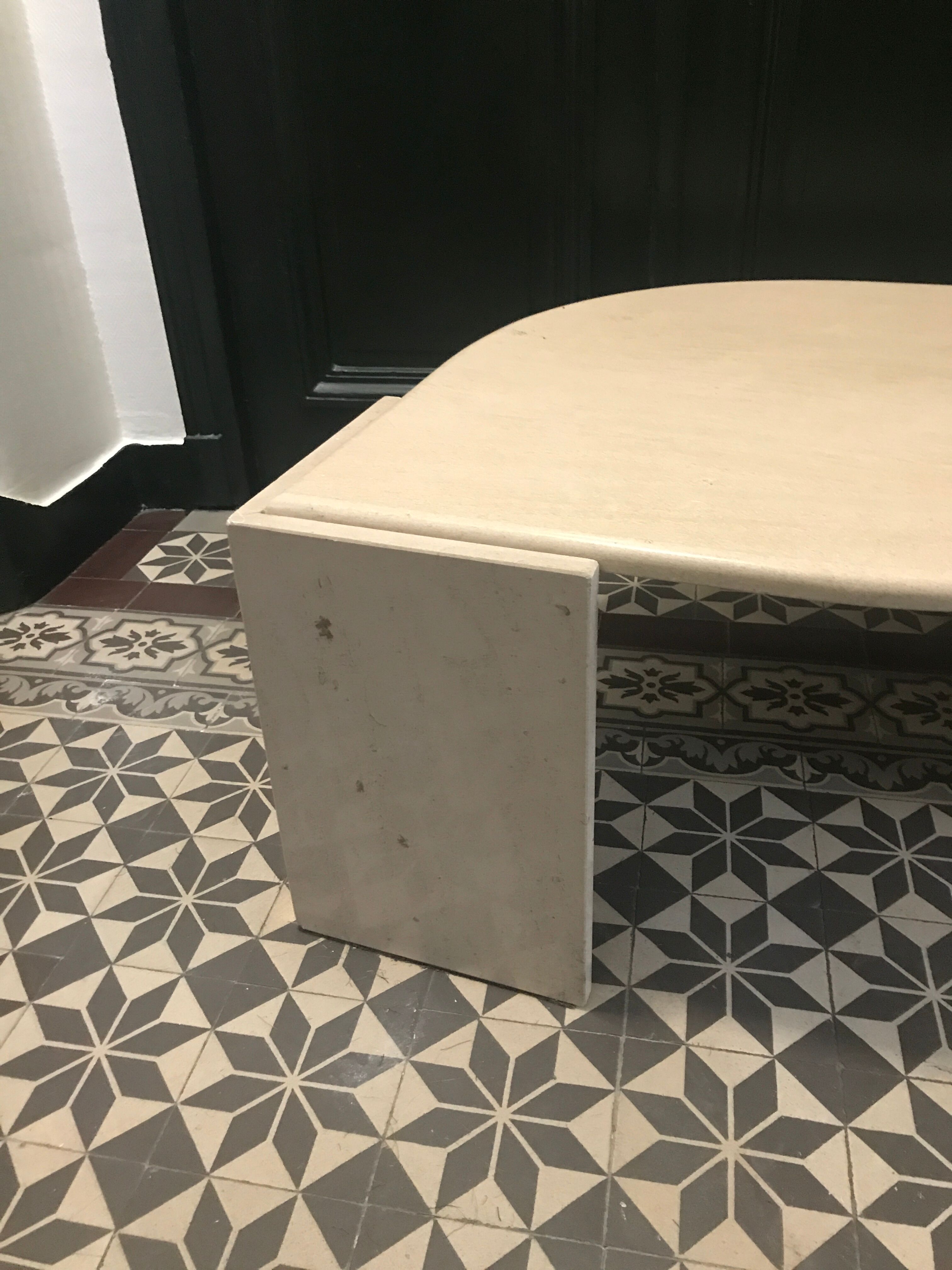 Table basse en travertin