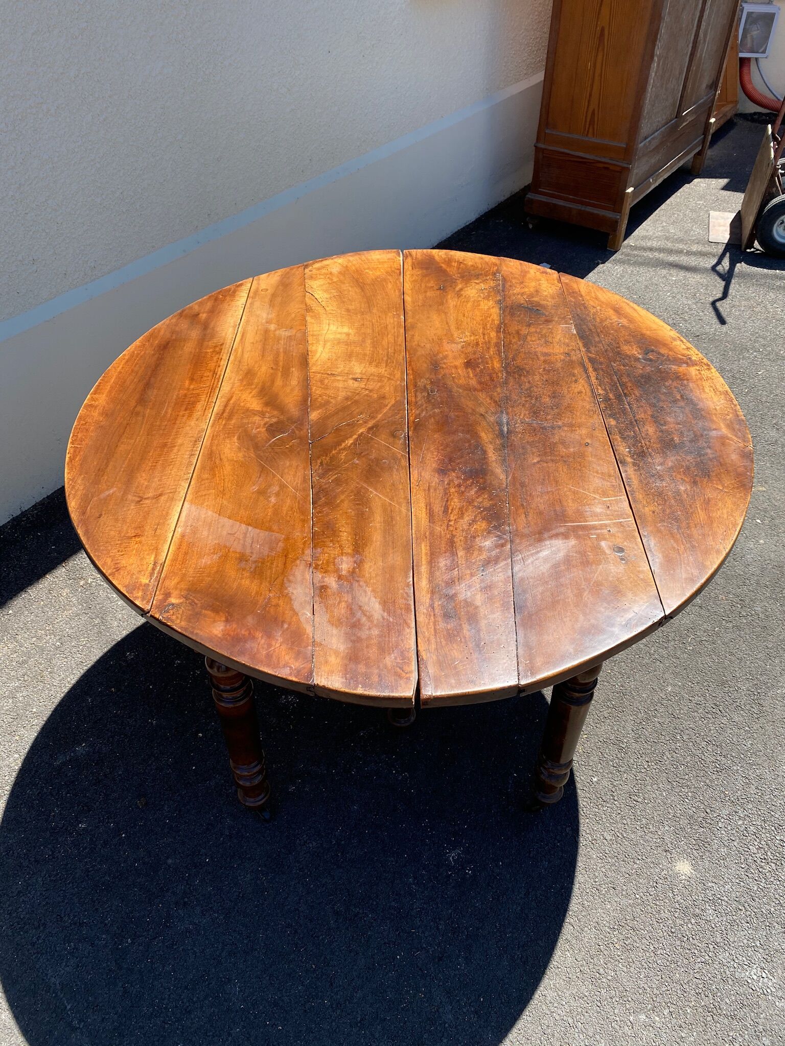Table Louis Philippe walnut