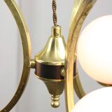 Lustre mid-century en laiton et opaline, italie