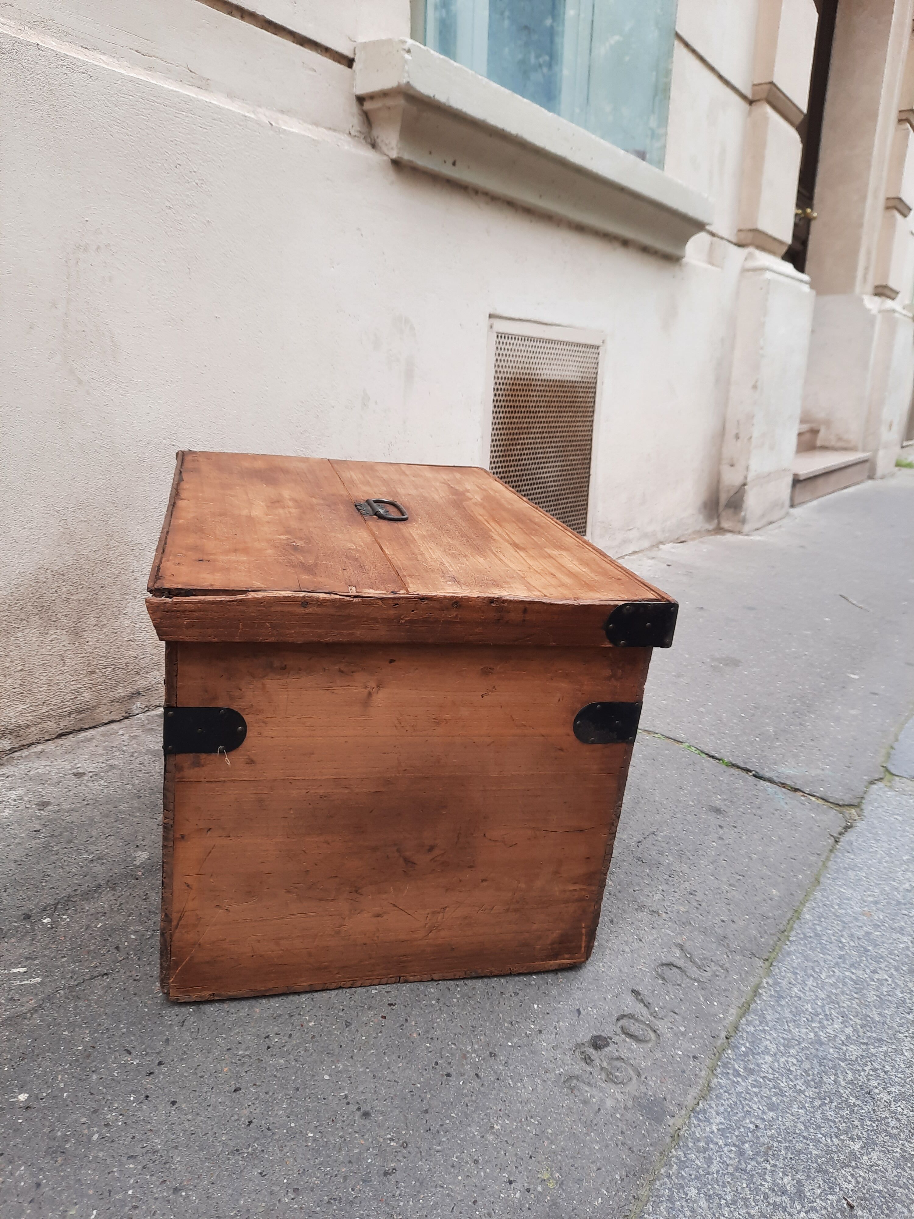 Wooden box