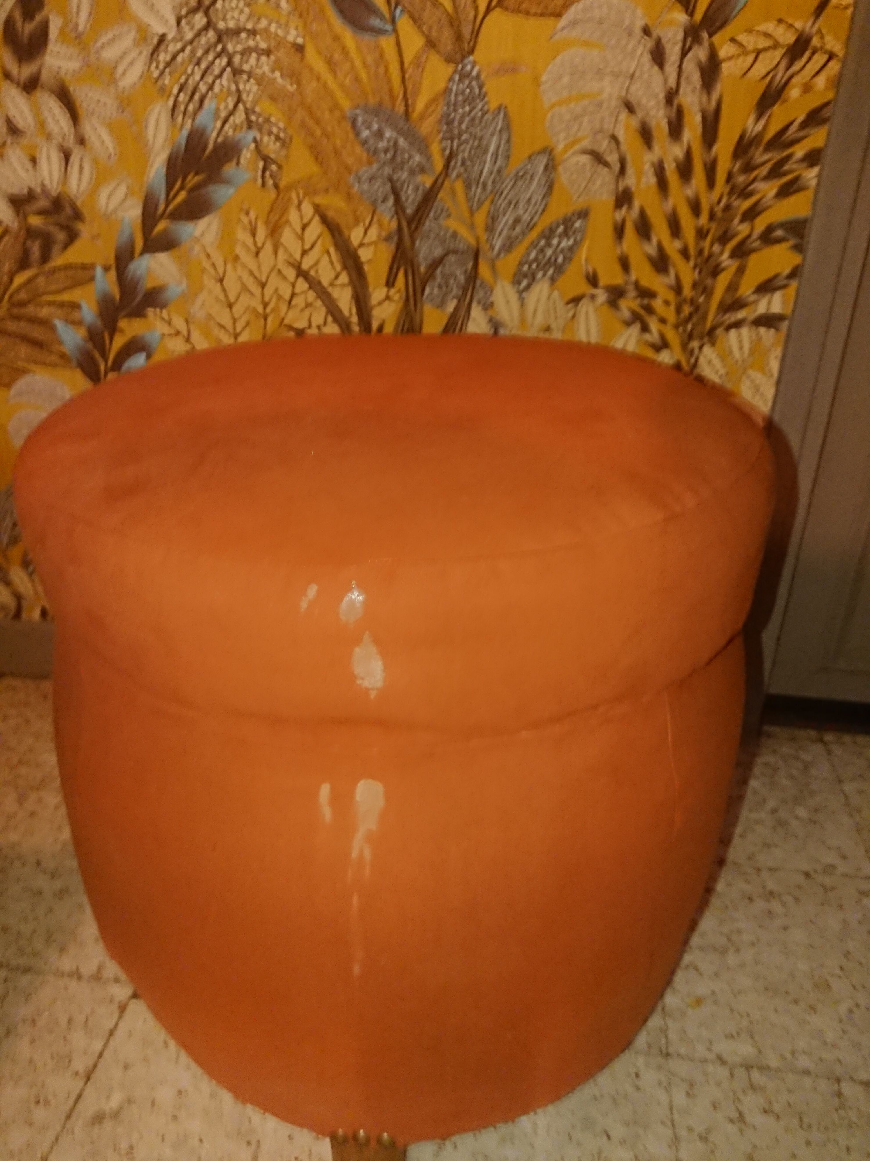 Pouf art deco in suede fabric color orange wooden legs