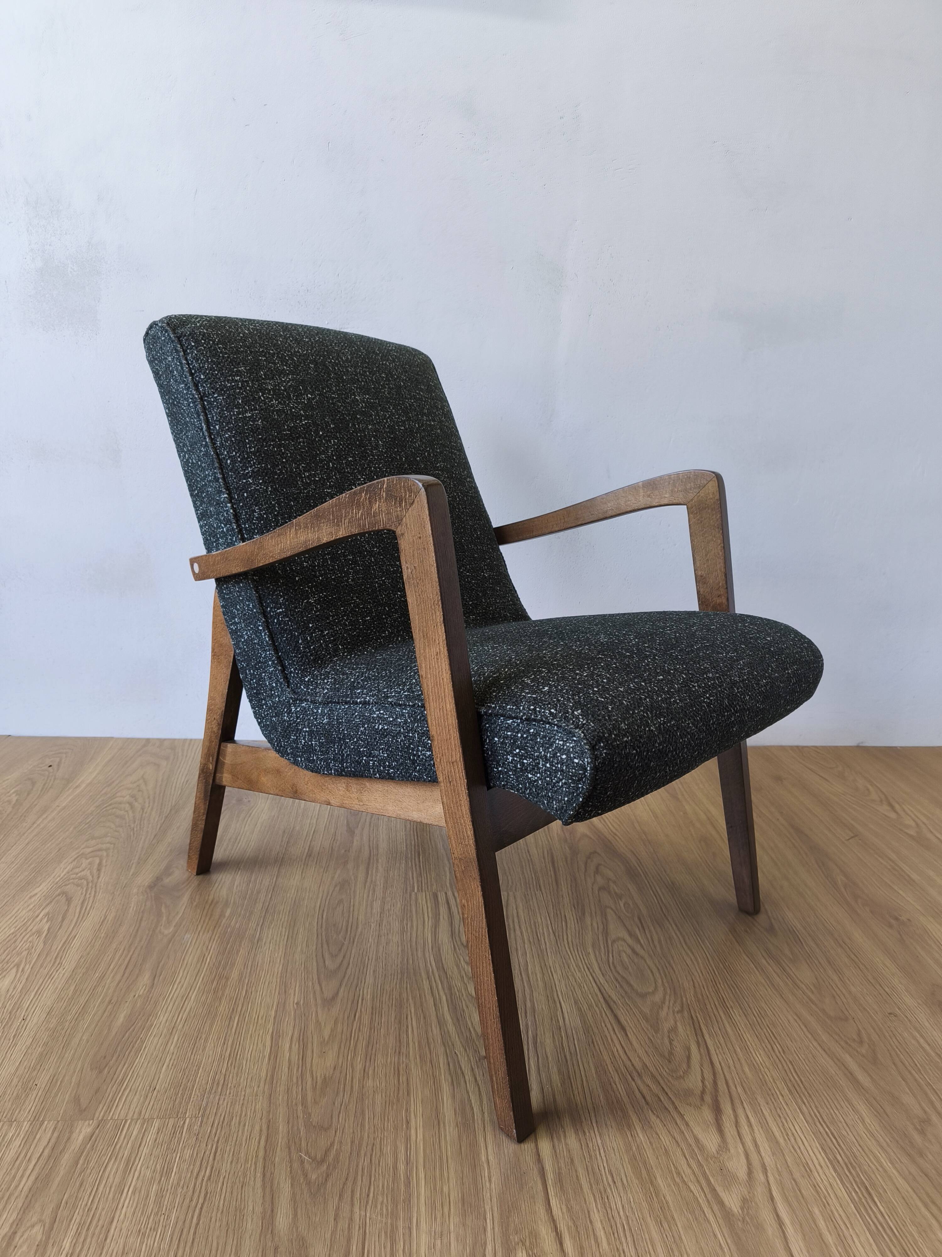 Fauteuil design type 300-138 Pologne années 70.
