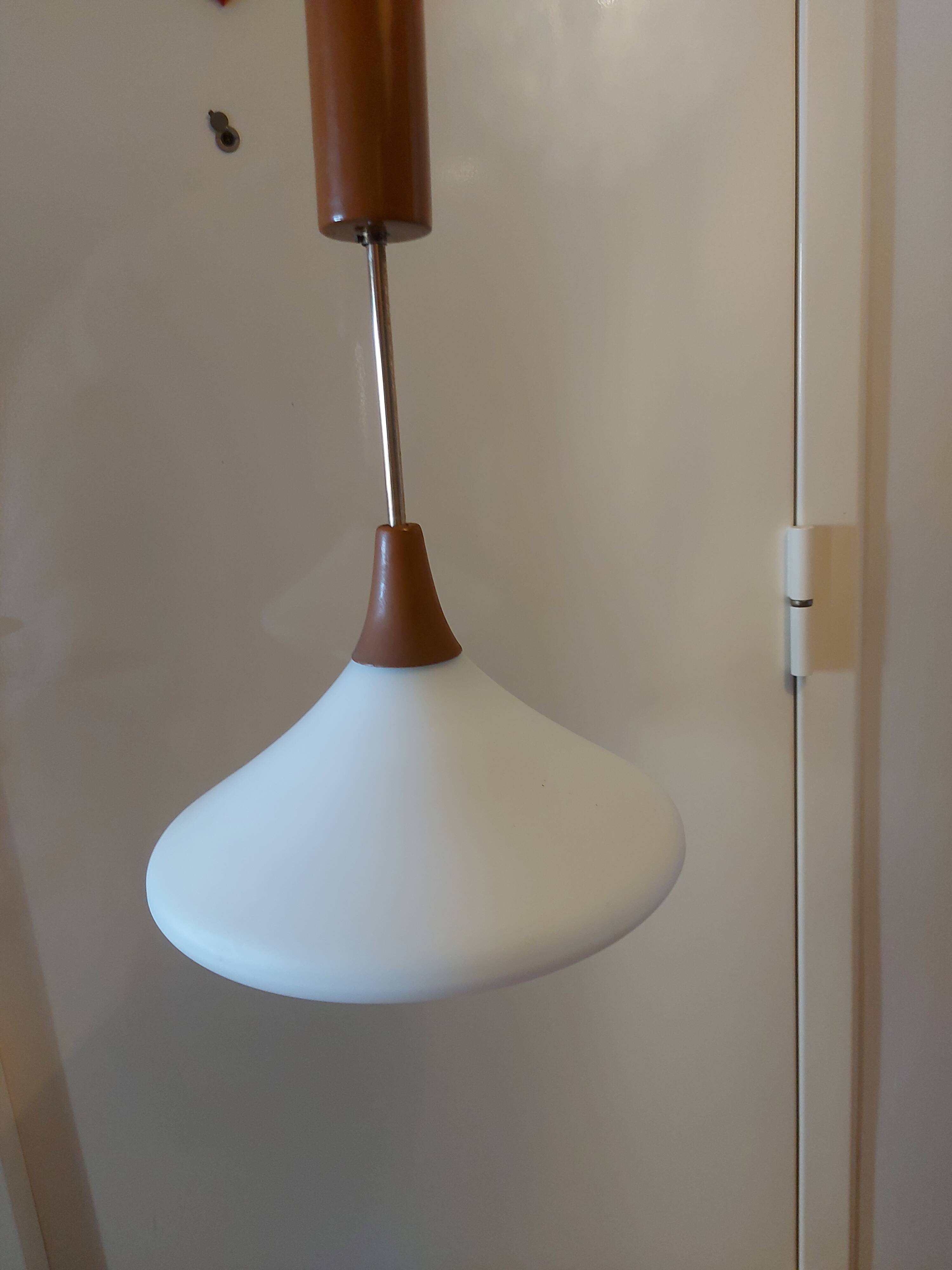 Scandinavian hanging