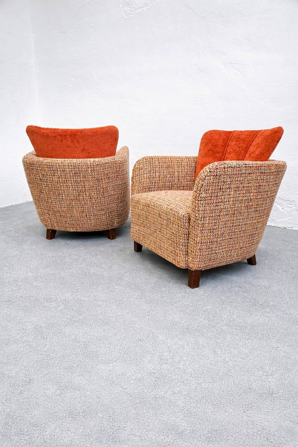 Rare sculptural lounge armchairs by  Kaesz Gyula, Hungary, ca.1941-42