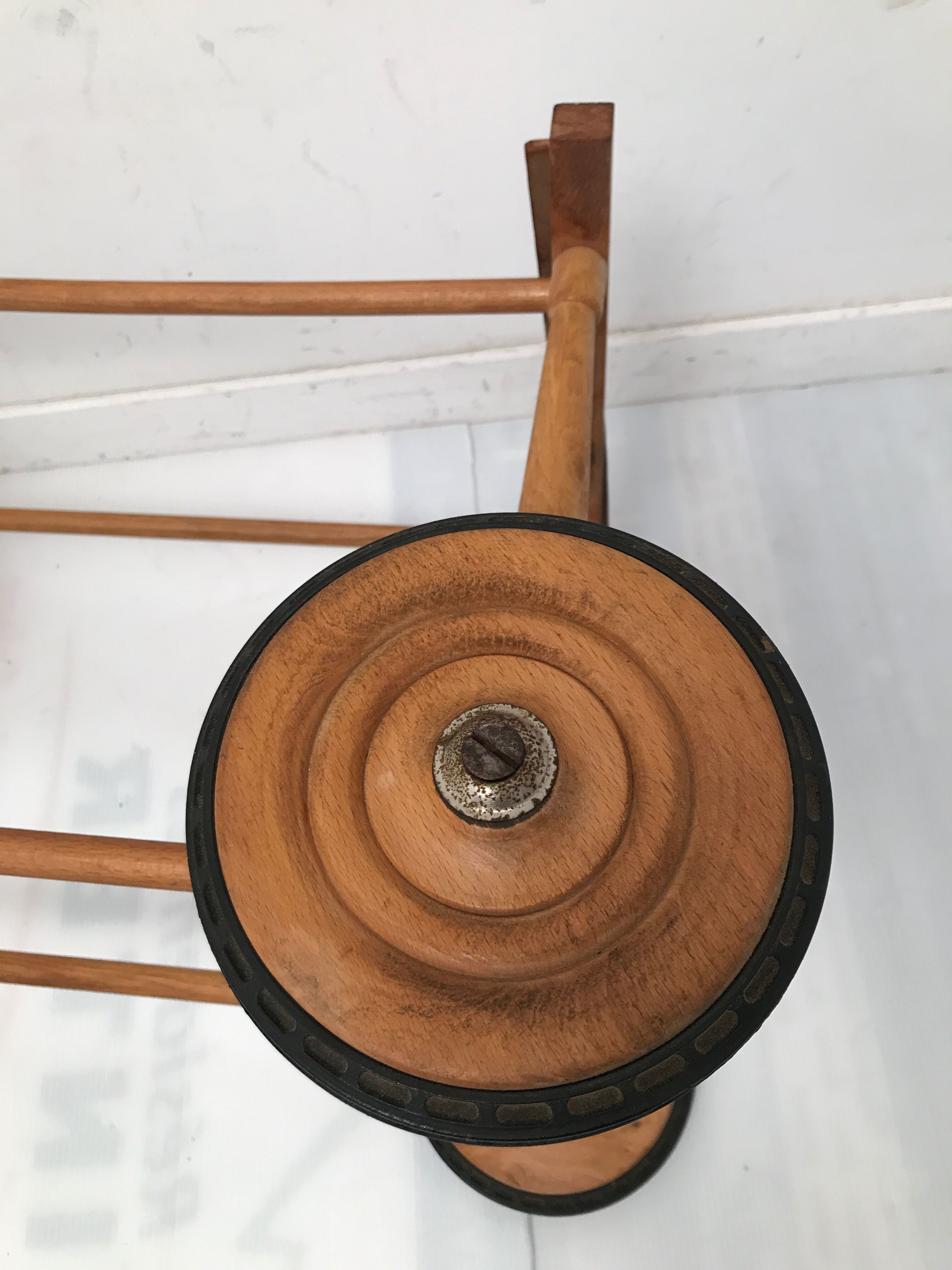 Vintage wicker cradle with 50-60s wheels