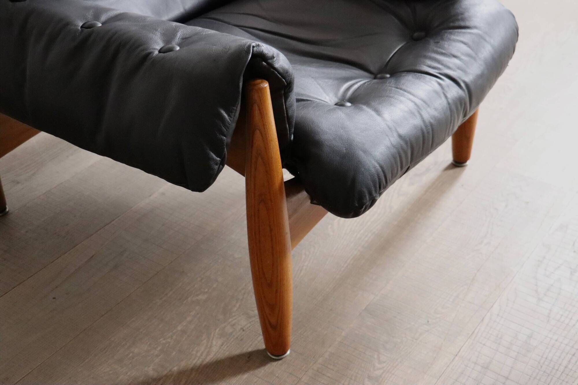 Sheriff Lounge Chair with ottoman by Sergio Rodrigues for Isa Bergamo 1960s