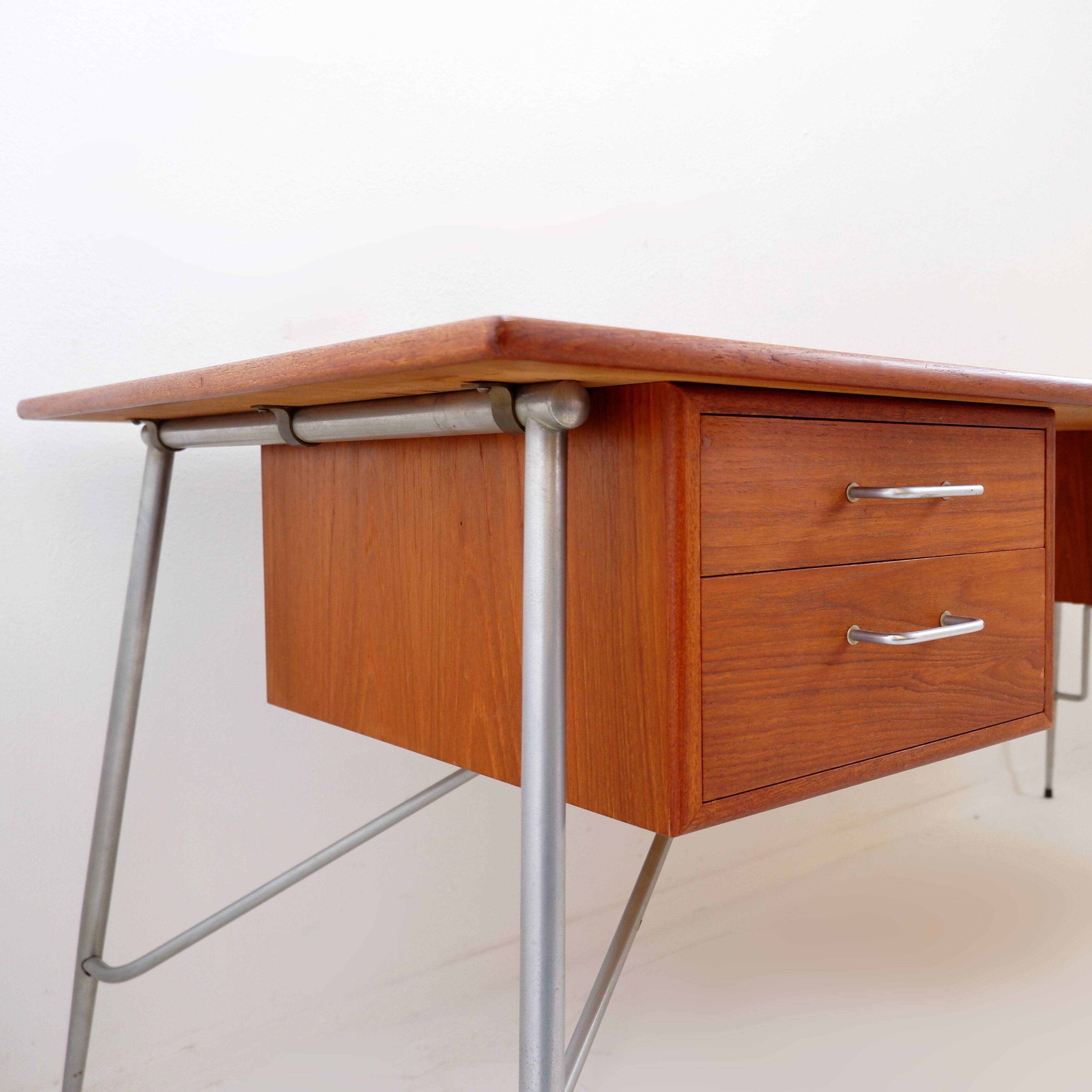 Model 202 teak desk by Børge Mogensen, 1950s