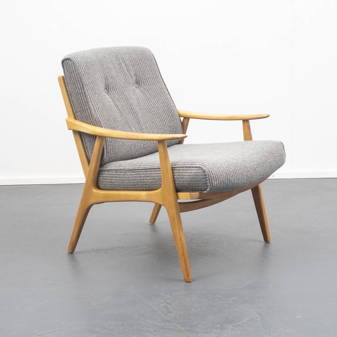 Fauteuil années 50 en merisier restauré, deux disponibles