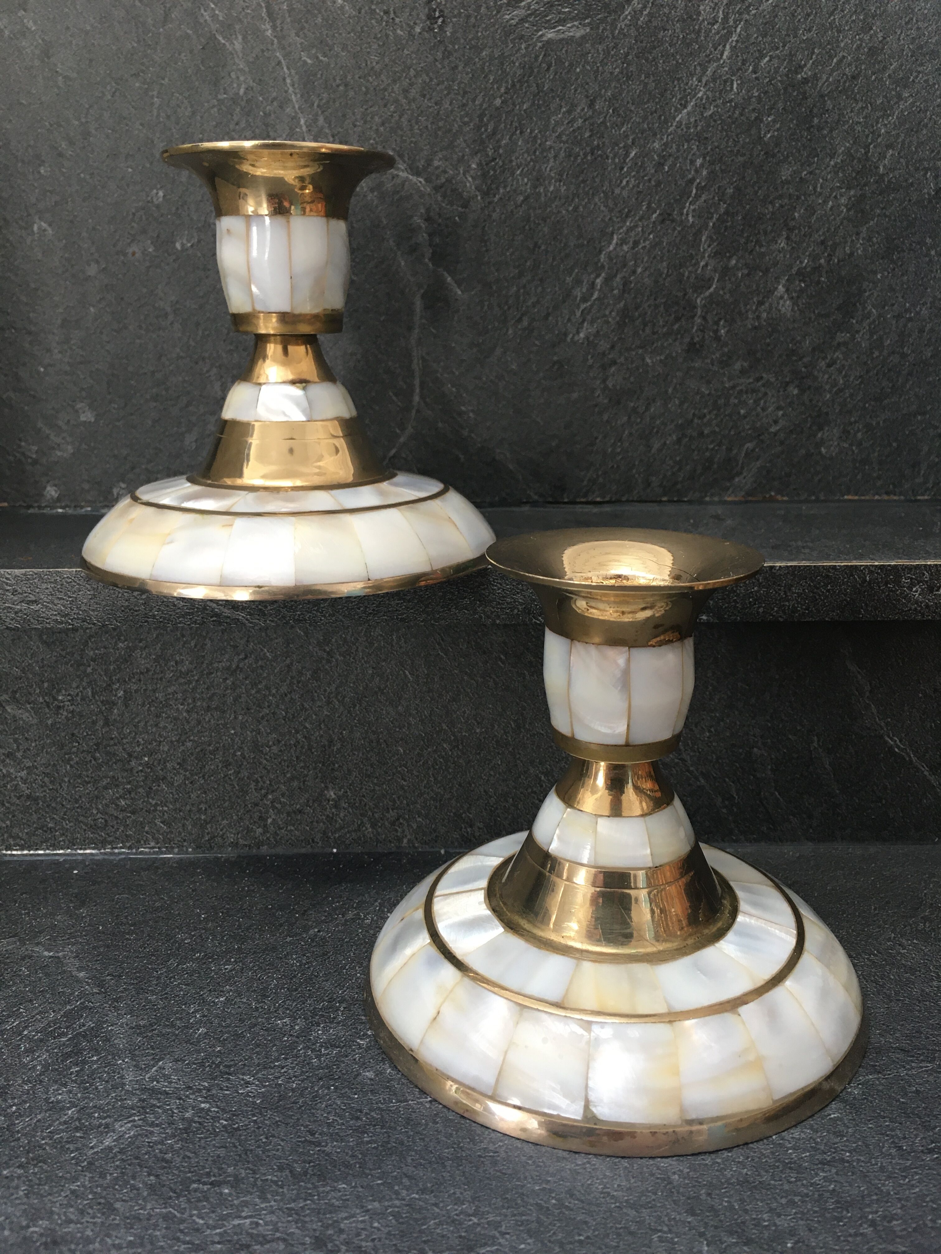 Set of 2 mother-of-pearl candlesticks and brass
