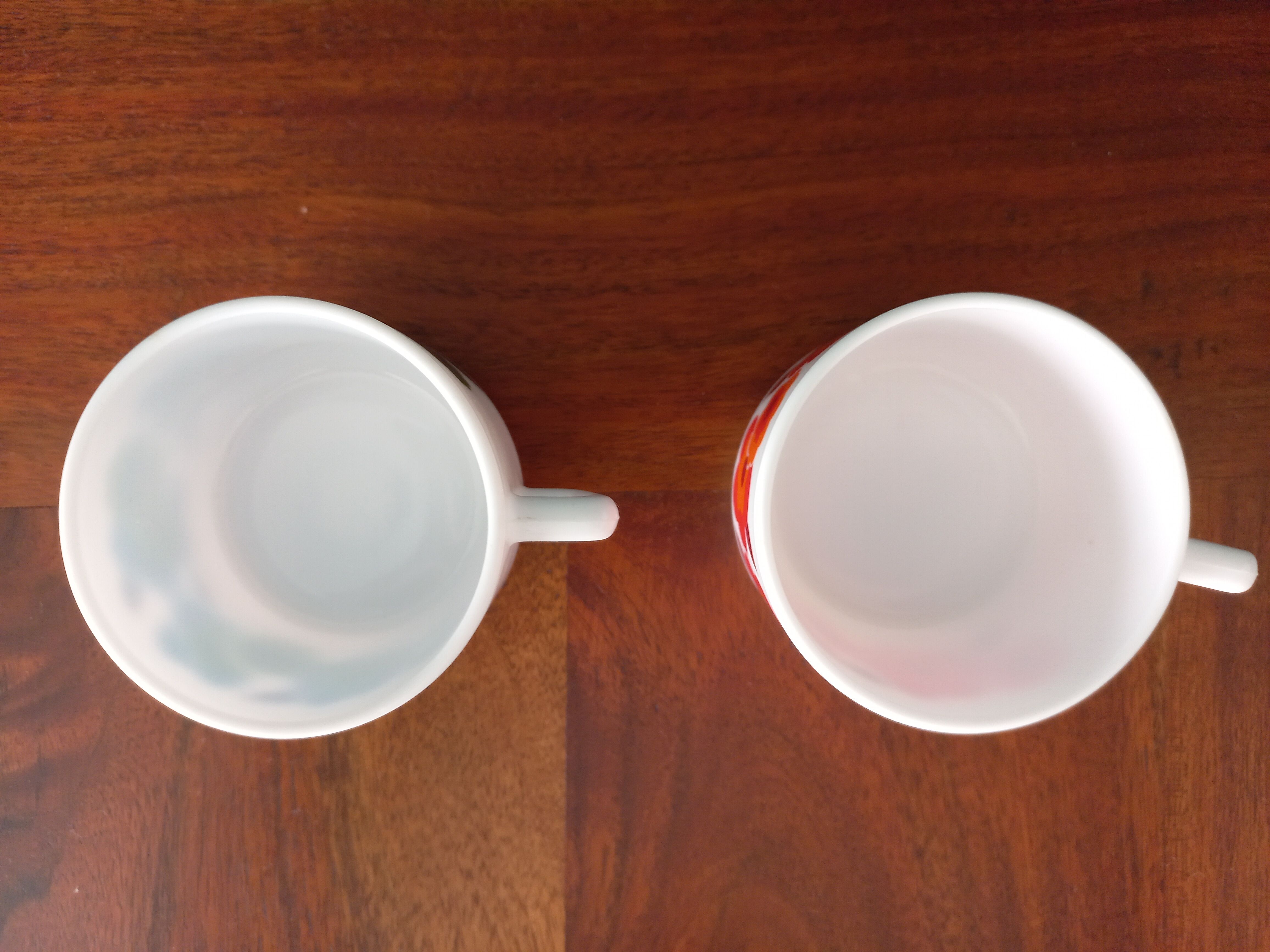 4 small lotus Arcopal espresso cups