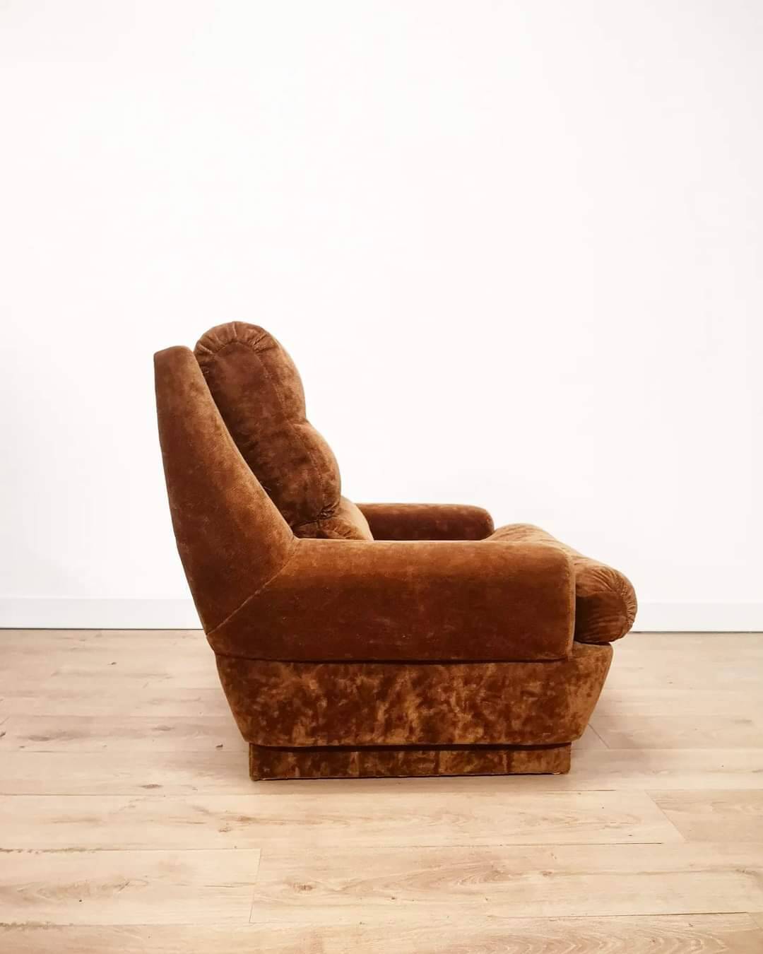 Velvet armchair from the 70s