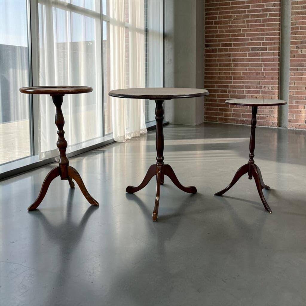 Table d'appoint ronde vintage en bois / guéridon / support