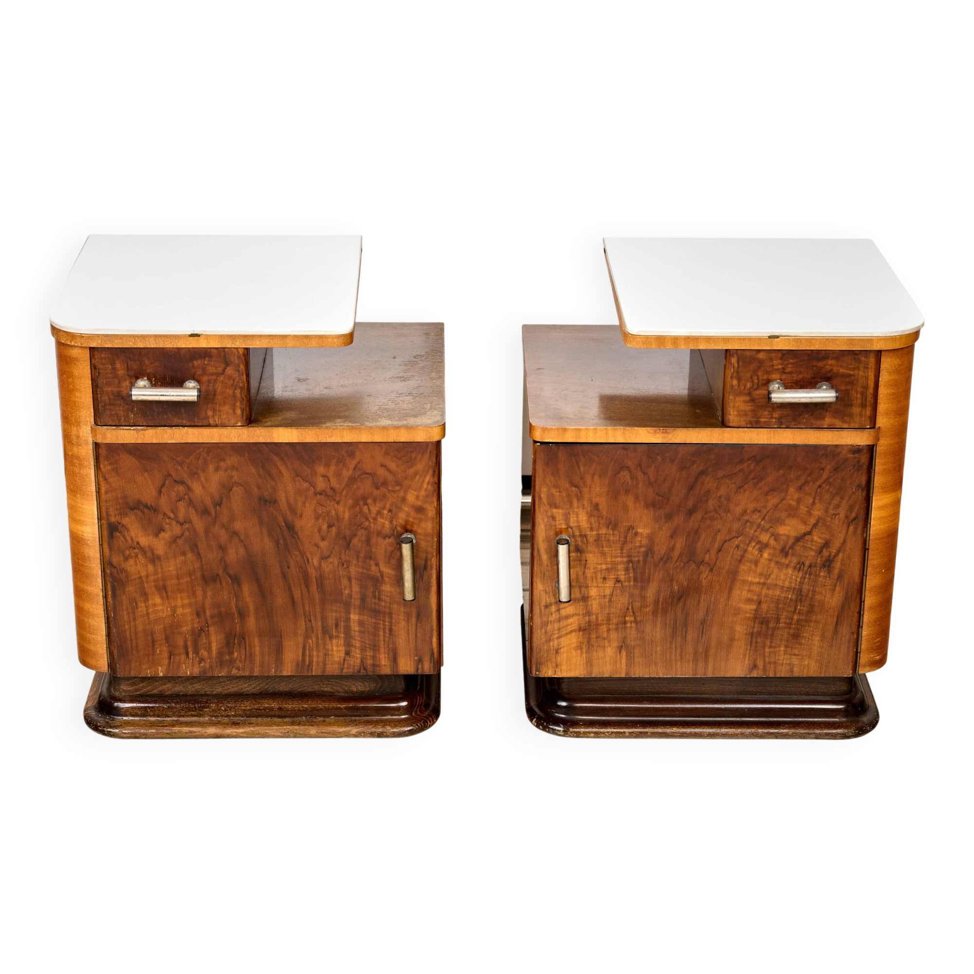 Set of Two Art Déco nightstands, by Jindřich Halabala, 1940s Czechoslovakia