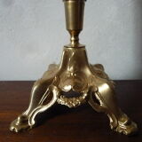 Vase en verre sur socle