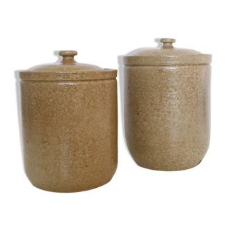 Set of 2 pretty stoneware pots, vintage