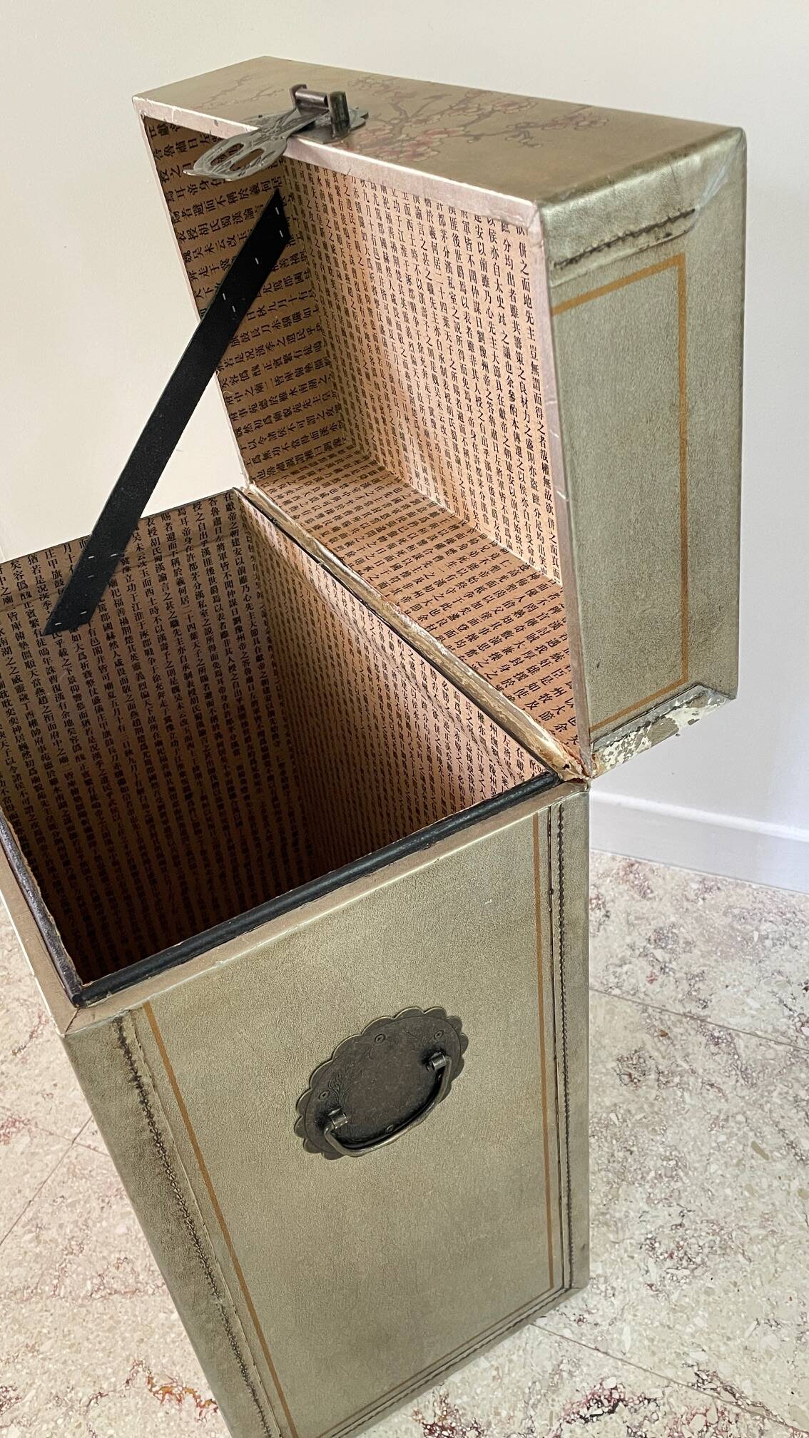 Malle vintage storage