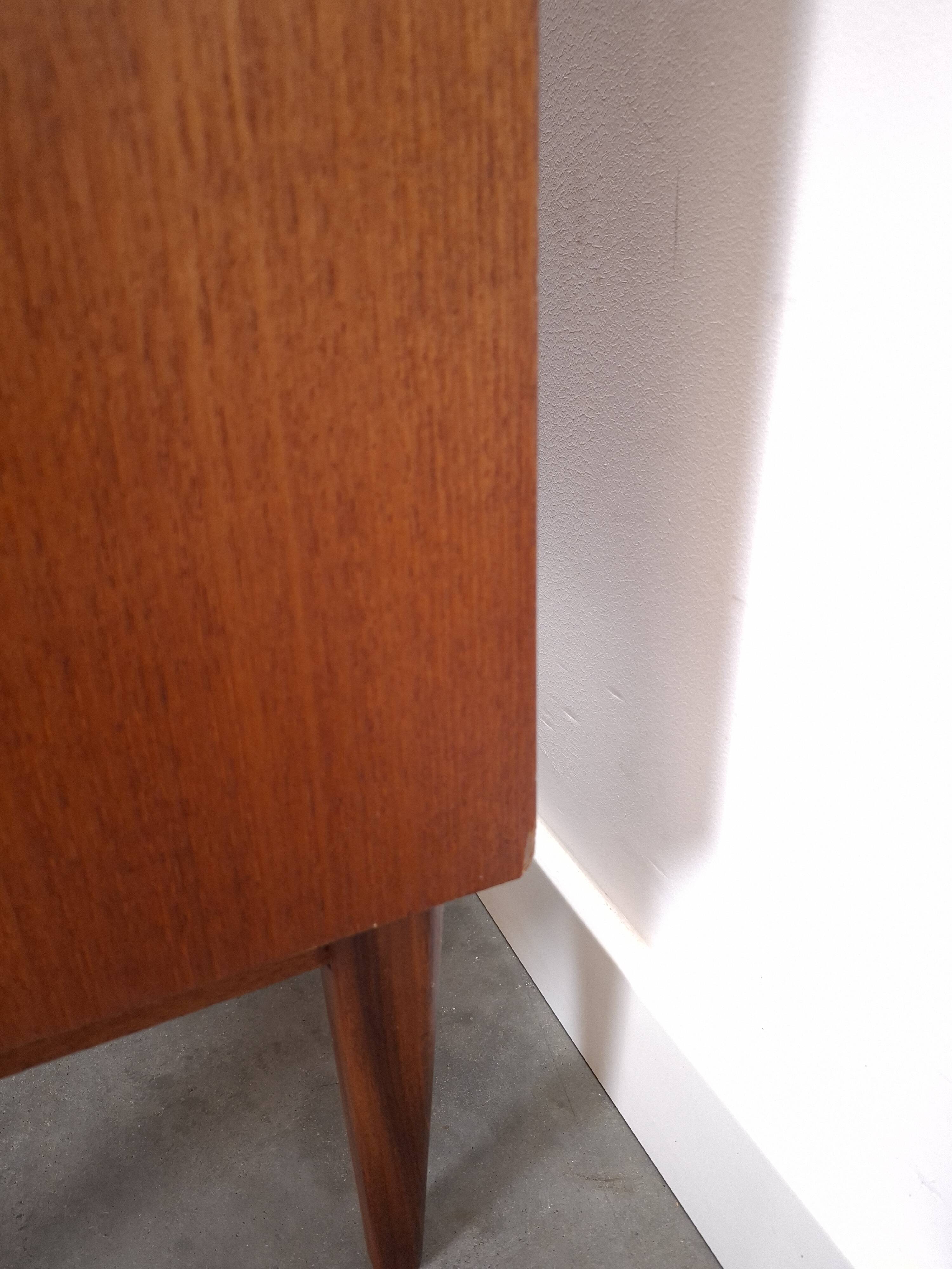 Teak sideboard met 4 lades en houten grepen, Bornhold
