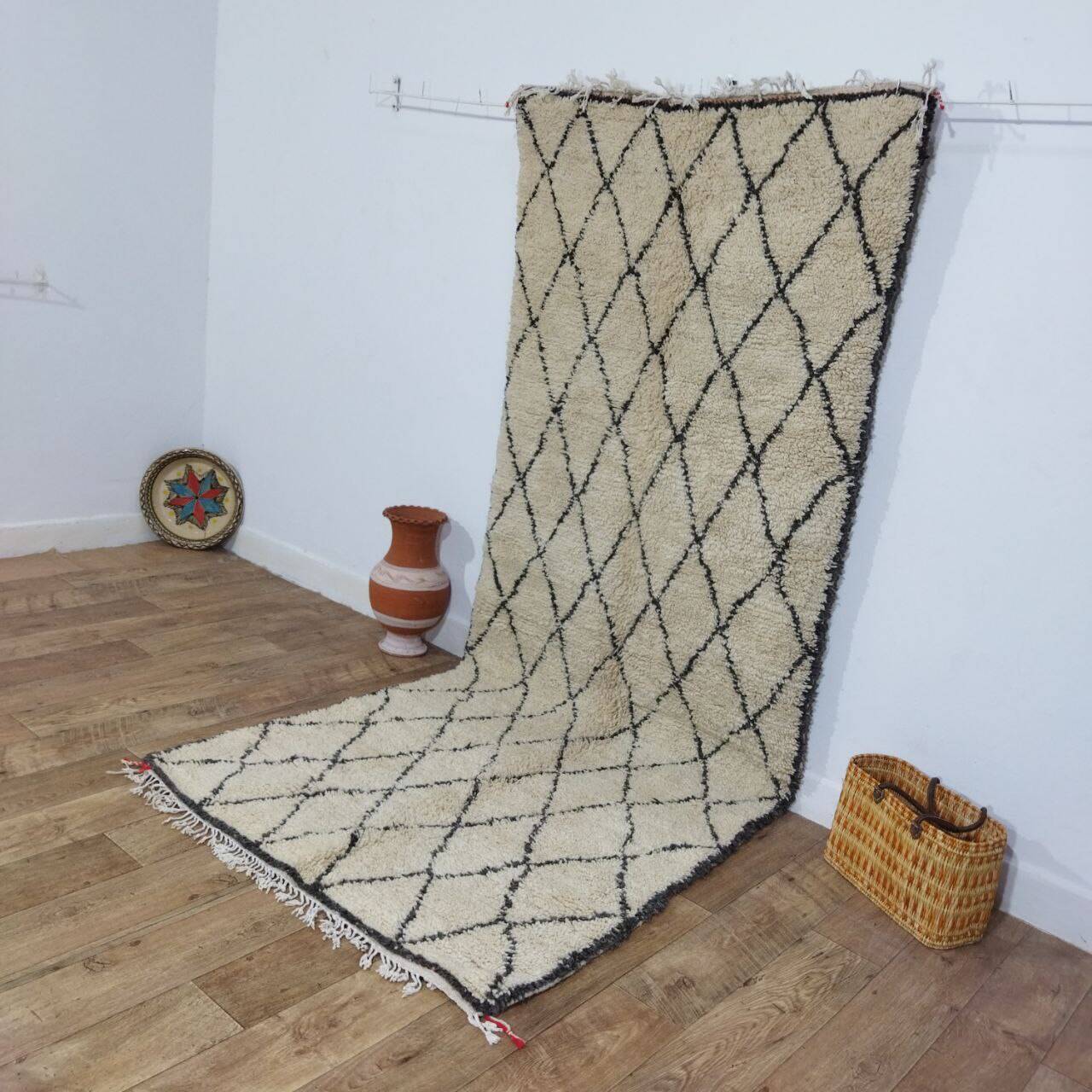 Handmade wool Berber rug 295 x 117 cm