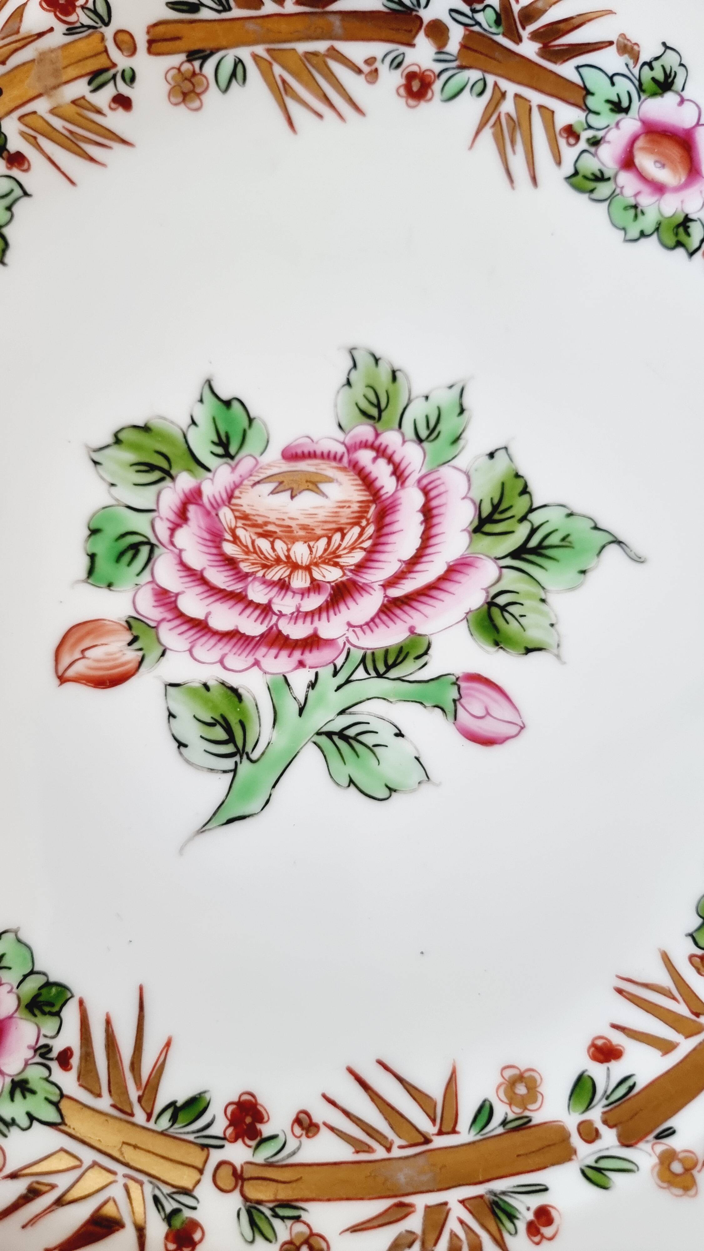Porcelain plate from Limoges hand-decorated by A. Lanternier, from