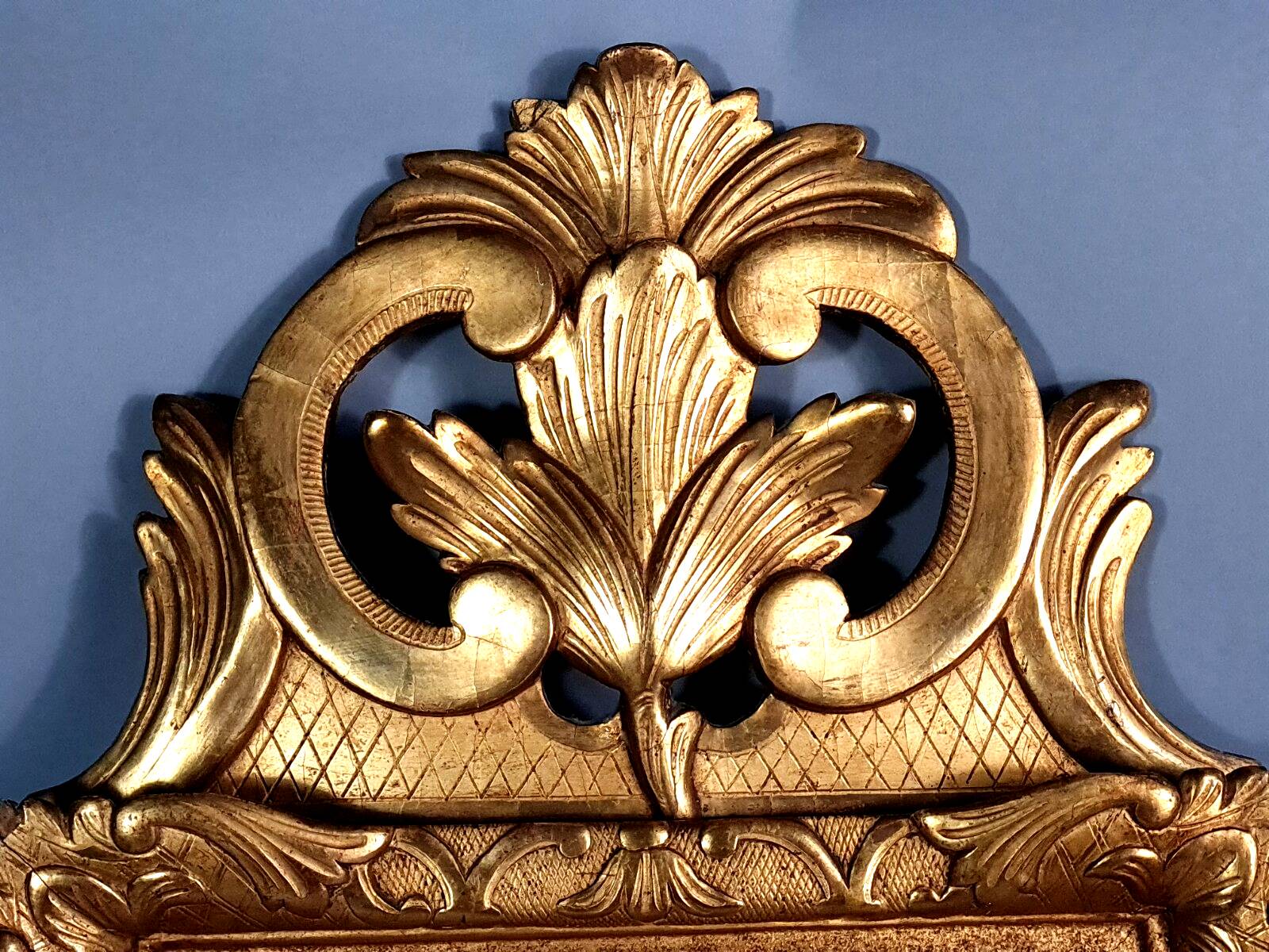Ancien miroir à fronton bois sculpté dorure d'origine 67x39,5 cm C727 S