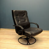 Modern armchair in black leather Gota Mobler