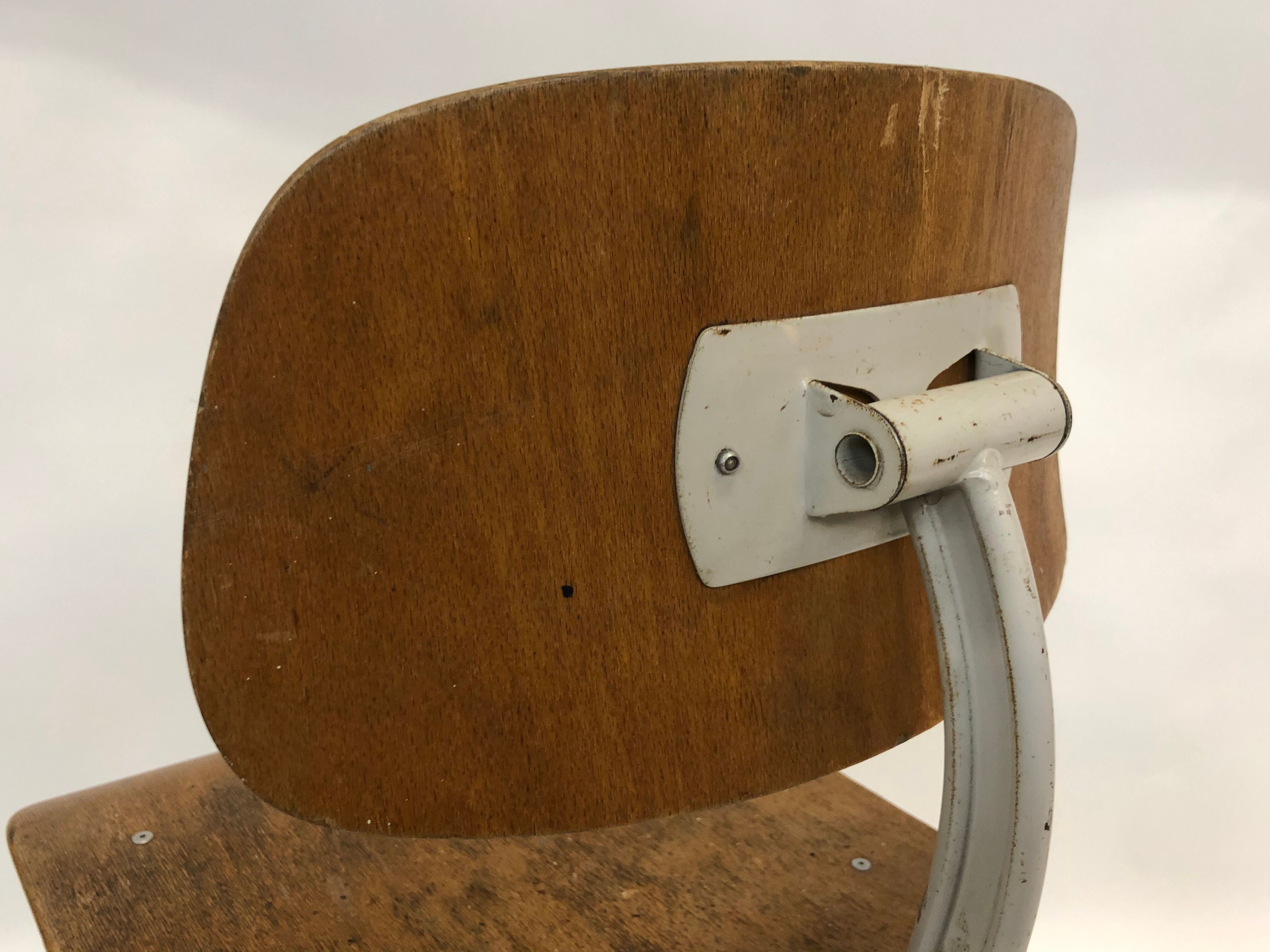 Chaise industrielle Friso Kramer pour Ahrend ca 1960
