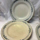 Ensemble de 4 assiettes anciennes terre de fer