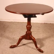 mahogany guéridon with mechanism - 18th century