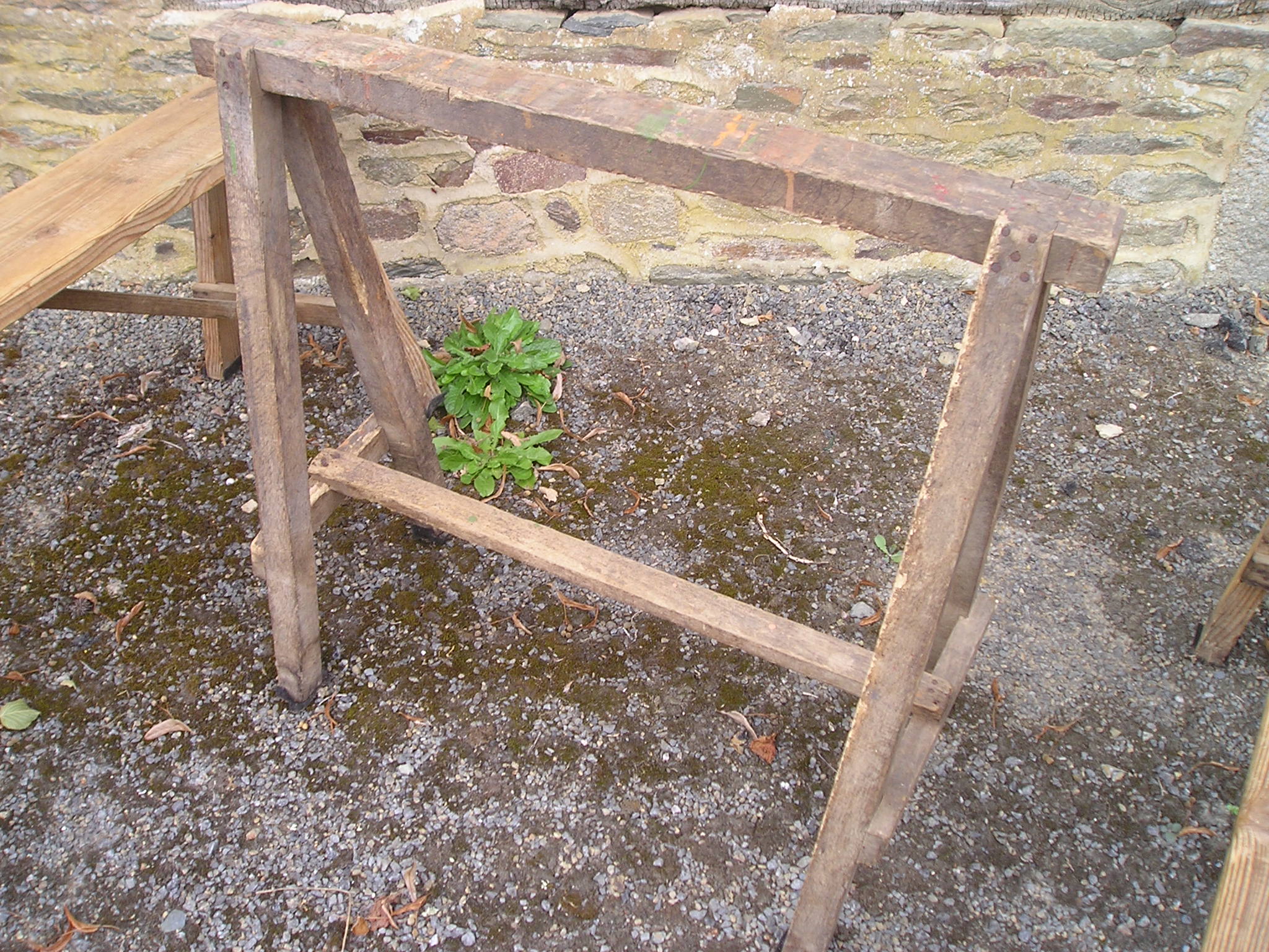 Rustic tray table with 2 trestles and 2 benches