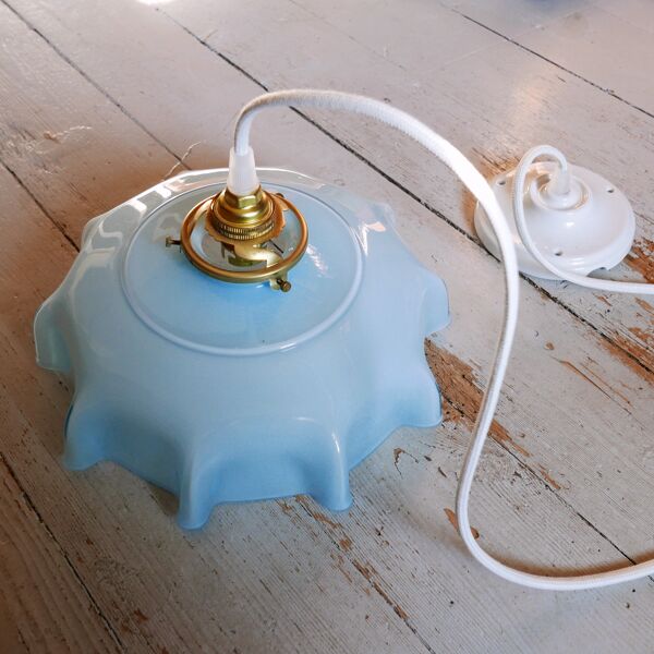 Suspension opaline bleue - capsule