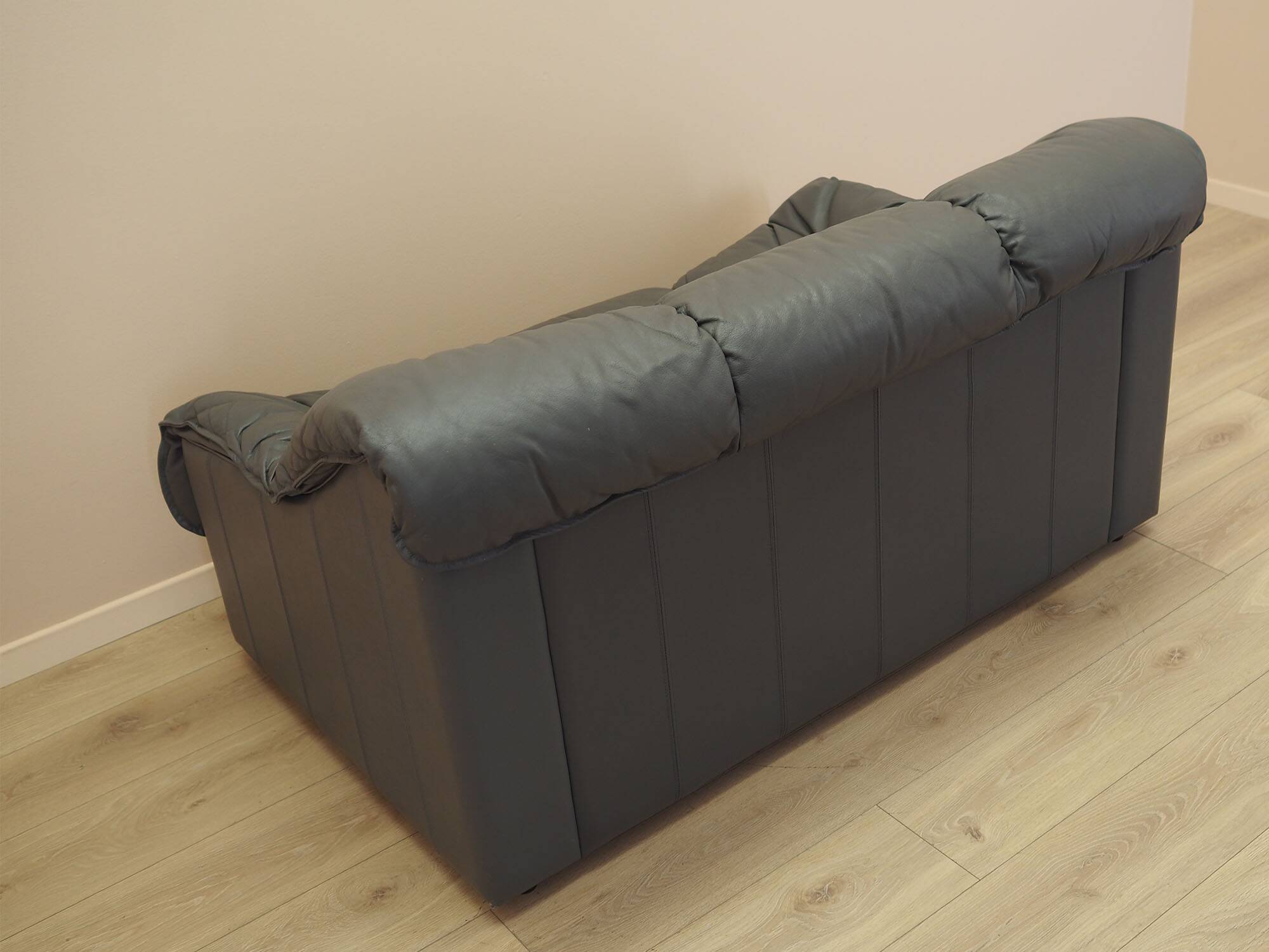 Italian leather sofa, two-seater, 1970s design