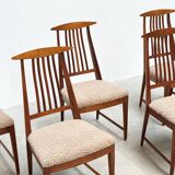 Set of six elegant Italian dining chairs