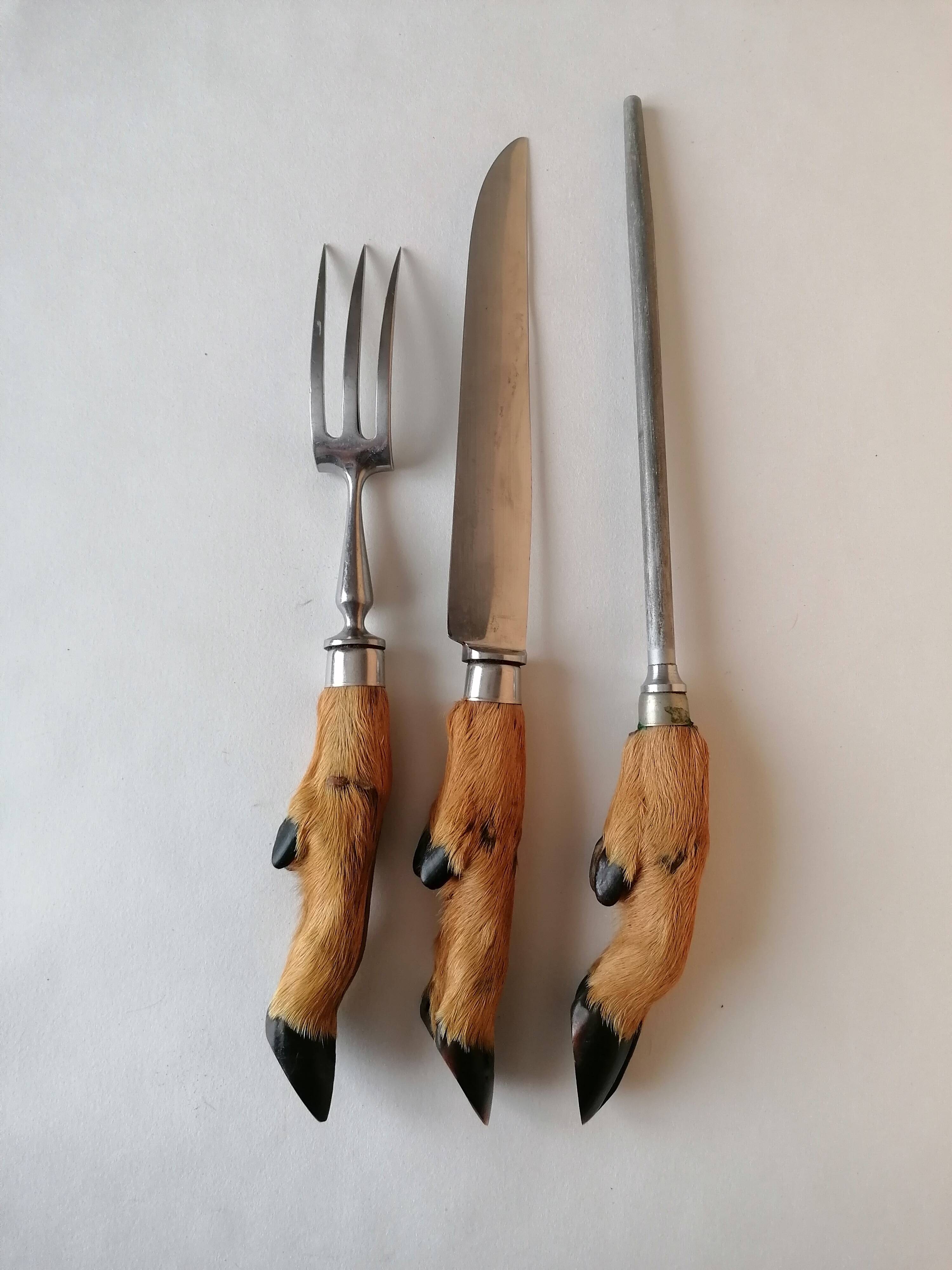 Couverts de service pied de biche