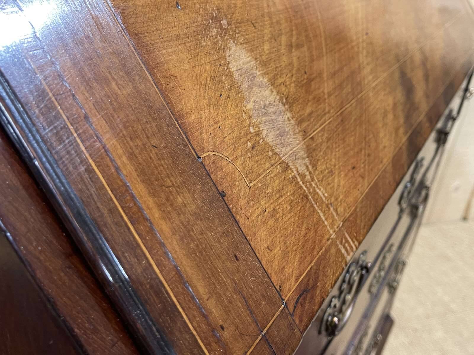 English donkey desk in Georgian style dating from the 19th century in mahogany and oak