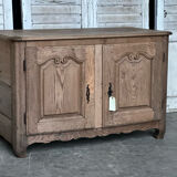 Rustic buffet