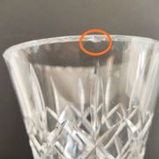 Ensemble de trois vases en cristal et en verre