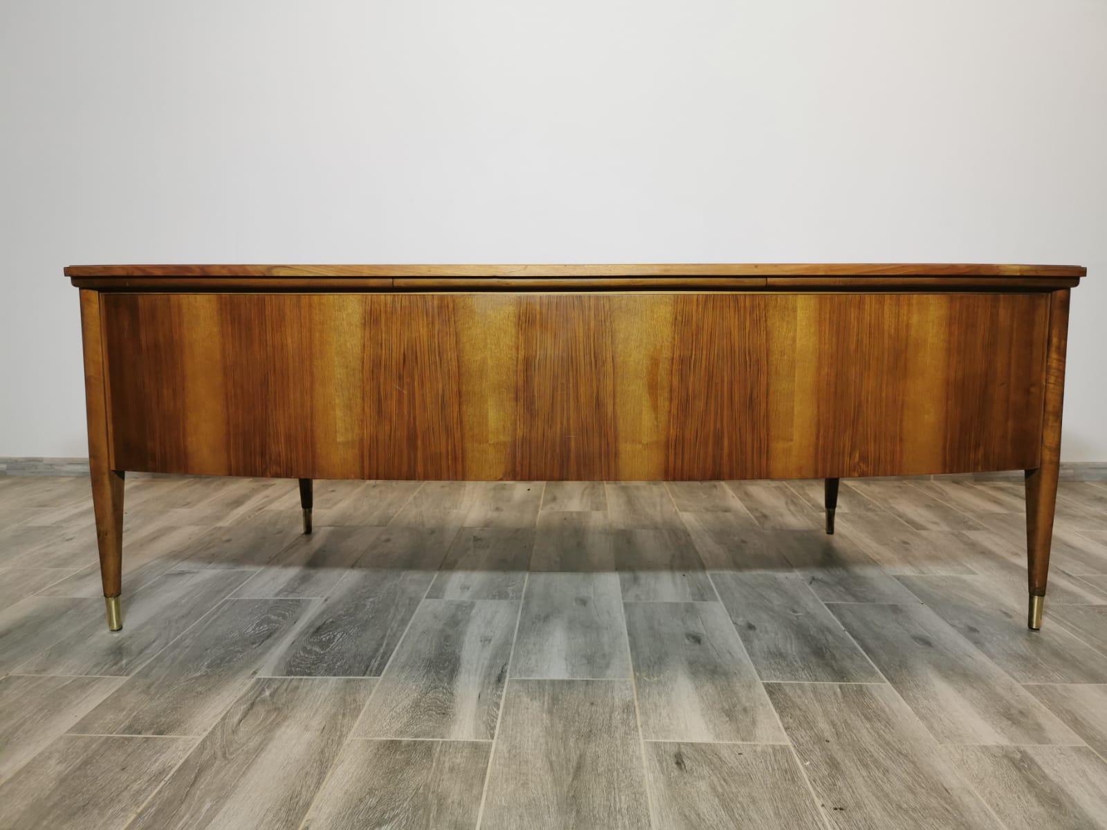 Bureau du milieu du siècle