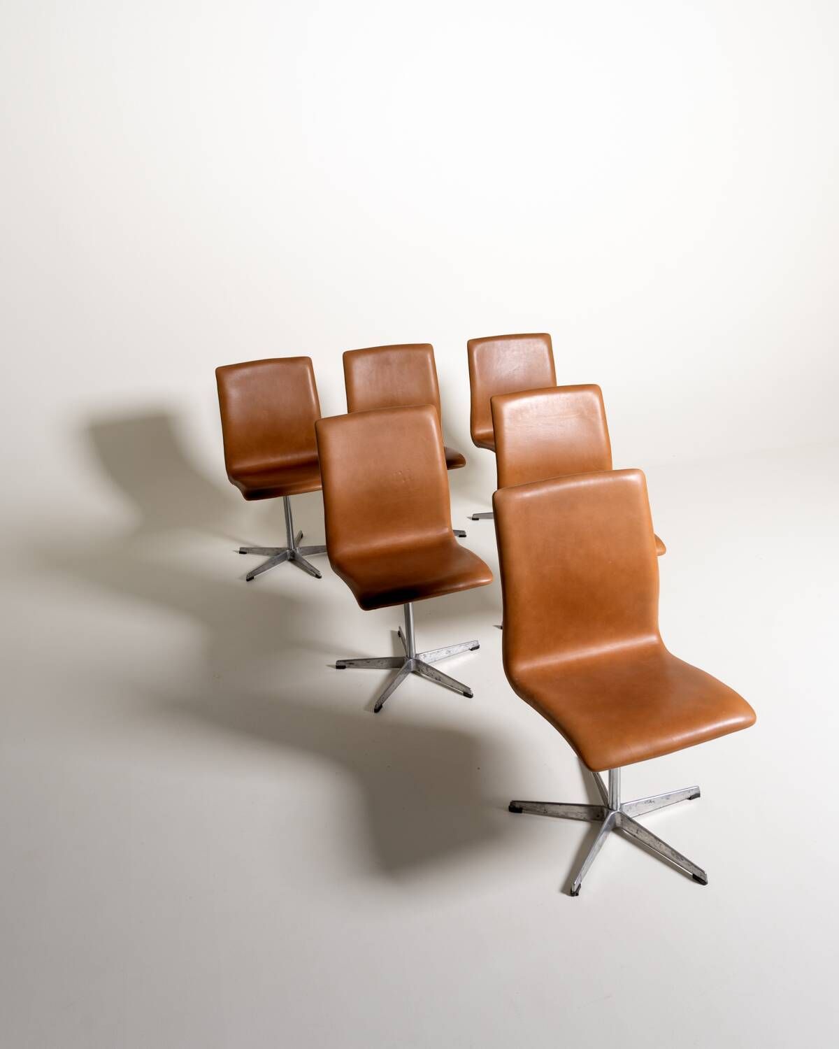 “Oxford” chairs by Arne Jacobsen for Fritz Hansen, 1969
