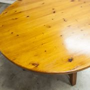 Brutalist ensemble round table 113cm and its 4 rounded stools 1960