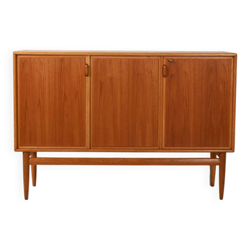 Scandinavian highboard sideboard, 1950s/60s, oak & teak, three doors