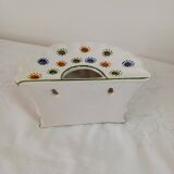 Bouquetière Moustier