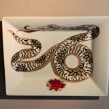 Fine porcelain catchall gilded with gold. Laure Selignac, Paris.